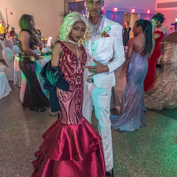 David’s Bridal Prom Dress - Picture 1 of 6